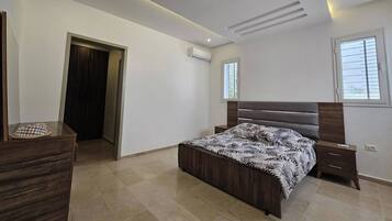 3 bedrooms