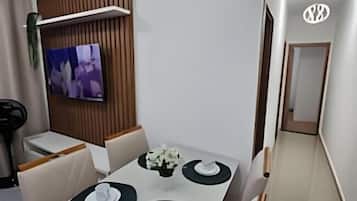 Apartamento Confort, vistas parciales al mar | Restauración