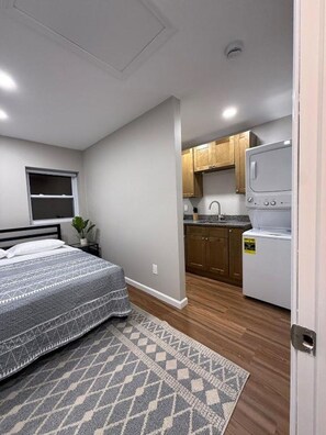 Unclassified image, 5 of 9, button