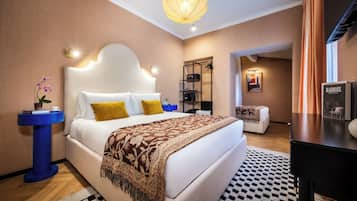 Classic-Vierbettzimmer | Zimmersafe, Schreibtisch, kostenloses WLAN