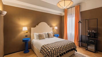 Rom – deluxe | Safe på rommet, skrivebord og wi-fi (inkludert)