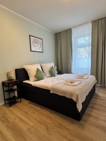 2 bedrooms, iron/ironing board, WiFi, bed sheets. Arminos Apartment