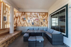 Unclassified image, 3 of 17, button - 2 King Beds:Spokane Airport Layove, Near Casino, Fairchild AFB: Free Laundry (Spokane)