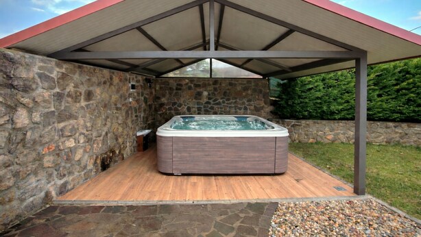 Outdoor spabad