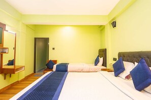 Deluxe Double Room | Ruang kerja komputer riba, Wi-fi percuma