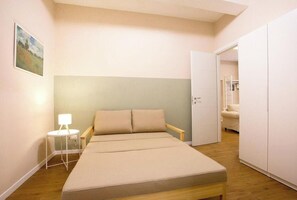 2 bedrooms, iron/ironing board - CASA AL GELSO, authentic Tuscan atmosphere (Lucca)