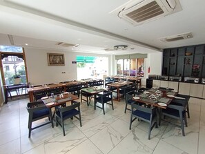 Unclassified image, 5 of 6, button - Hotel Changangkha (Thimphu)