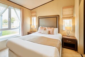 3 bedrooms - Host Stay Lakeside Gem Lodge (York)