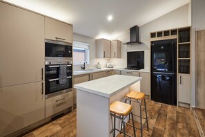House - Host Stay Black Moorhen Lodge (York)