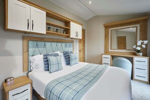 2 bedrooms - Host Stay Country Cabin Lodge (York)