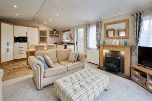 2 bedrooms - Host Stay Country Cabin Lodge (York)