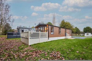 House - Host Stay Woodpark Lodge (York)
