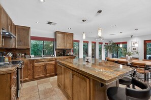 House | 4 bilik tidur, Internet 