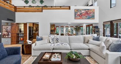 NEW Luxe Chapel Garden Retreat Chapel Views