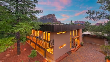 House | 4 bedrooms, Internet