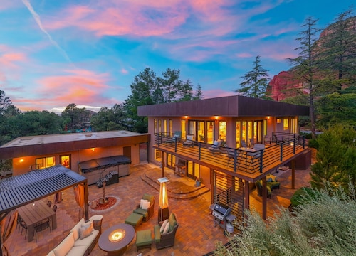 NEW Luxe Chapel Garden Retreat Chapel Views