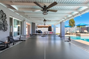 4 bedrooms, Internet - NEW - The Desert Bloomhouse With Heated Pool (Scottsdale)