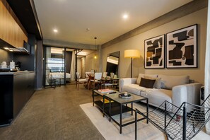 1 bedroom, Internet - w Engaging 1BR w Terrace in Tabacalera (Mexico City)