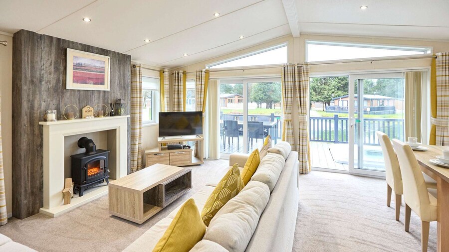 Host Stay The Water Hole Lodge