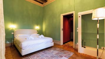 Apartment, 1 Bedroom | Iron/ironing board, free WiFi