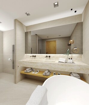 Suite de lujo, vistas al mar | Baño | Artículos de higiene personal gratuitos, secador de pelo y zapatillas