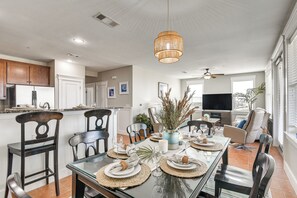 Apartment (3 Bedrooms) | Interior - Beach + Pool Access: Resort Getaway in Galveston! (Galveston)