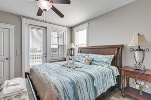 Apartment (3 Bedrooms) | Interior - Beach + Pool Access: Resort Getaway in Galveston! (Galveston)