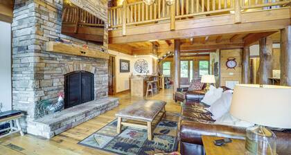 Game Room + Deck: Spacious Spruce Pine Retreat!