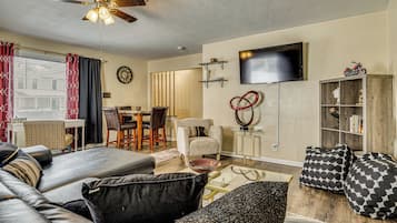 House (1 Bedroom) | Interior