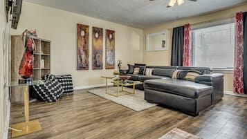 House (1 Bedroom) | Interior