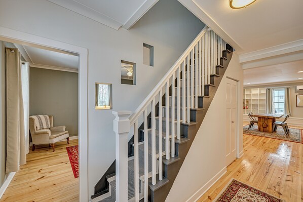 Interior - Extended Stay in South Haven! Pet-friendly Home (South Haven)