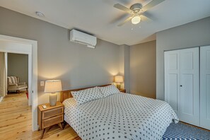 Interior - Extended Stay in South Haven! Pet-friendly Home (South Haven)