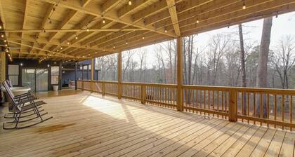 Mountain Retreat in Commerce w/ Billiards + Darts