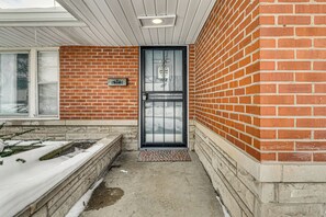 House (3 Bedrooms) | Interior - 1 Mi to Butler! Family-friendly Indianapolis Home (Indianapolis)