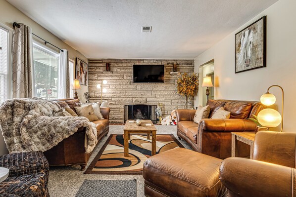 House (3 Bedrooms) | Front of property