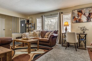 House (3 Bedrooms) | Interior - 1 Mi to Butler! Family-friendly Indianapolis Home (Indianapolis)