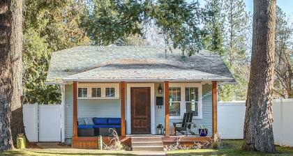 Walk to Town & Beaches! Cozy Home in Coeur D'alene