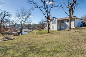 House (4 Bedrooms) | Interior - Lakeside Retreat: Large Spacious Home w/ Game Room (Kemp)