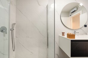 Bathroom - Byrfin residence (Vir)