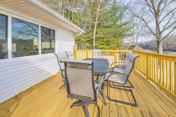 House (3 Bedrooms) | Interior - Herrington Lake Home w/ Deck: Golf, Boat & Relax! (Danville)