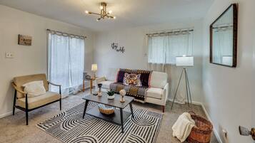 Rumah (3 Bedrooms) | Bagian depan properti