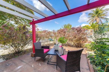 Interior. Oakland Park Gem w/ Year-round Pool, 4 Mi to Beach