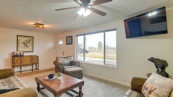 House (3 Bedrooms) | Interior