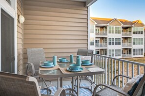 Apartment (3 Bedrooms) | Interior - Bay-n-beach! Comfy Coastal Condo in Lewes! (Lewes)