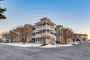 Apartment (3 Bedrooms) | Interior - Bay-n-beach! Comfy Coastal Condo in Lewes! (Lewes)