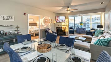 Apartment (3 Bedrooms) | Front of property