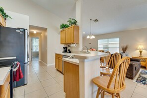 Interior - Poolside Oasis & Game Room Fun! Gem in Haines City (Haines City)