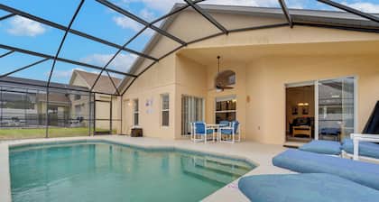 Poolside Oasis & Game Room Fun! Gem in Haines City