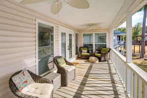 House (3 Bedrooms) | Interior - Fish & Boat On-site! Coastal Pass Christian Escape (Pass Christian)