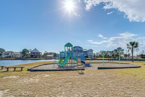 House (3 Bedrooms) | Interior - Fish & Boat On-site! Coastal Pass Christian Escape (Pass Christian)